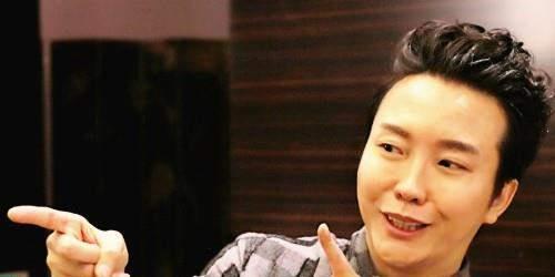女扮男装网红吃瓜合集,揭秘网络红人的真实生活